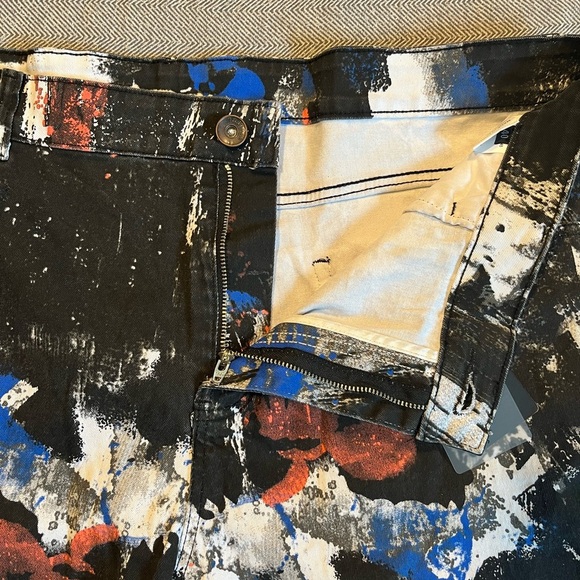 NWT Wulful Abstract Print Jeans - Picture 6 of 11